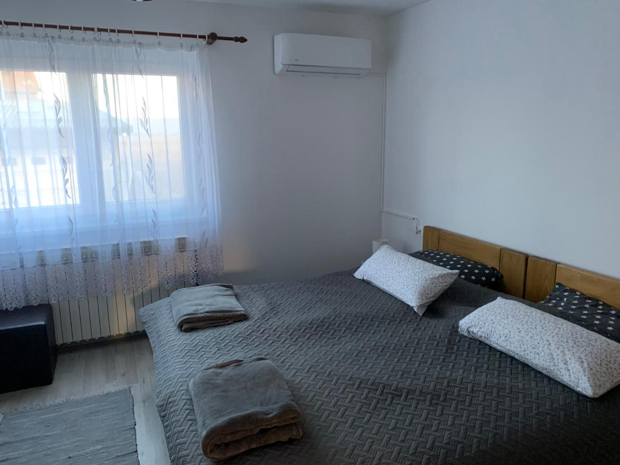 오굴린 Kuca Za Odmor Blizanke 아파트 외부 사진